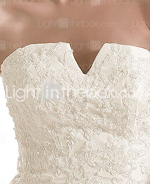 Charming A-line Strapless Sweep/ Brush Train Taffeta Wedding Dress