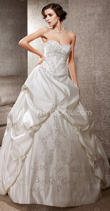 Luxury Exquisite Embroidered Chapel Train Satin Wedding Dress