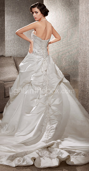 Luxury Exquisite Embroidered Chapel Train Satin Wedding Dress