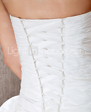 Ball Gown Sweetheart Chapel Train Taffeta Pick-Ups Wedding Dress
