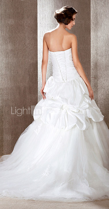Ball Gown Sweetheart Chapel Train Taffeta Pick-Ups Wedding Dress