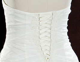 a-line Halfter Gericht Zug Organza plus size Hochzeitskleid a-line Halfter Gericht Zug Organza plus size Hochzeitskleid