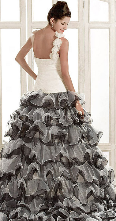 Gorgeous A-line One Shoulder Court Train Organza Wedding Dress 