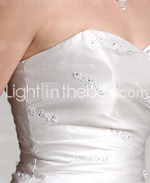 Ball Gown Sweetheart Chapel Train Taffeta Wedding Dress