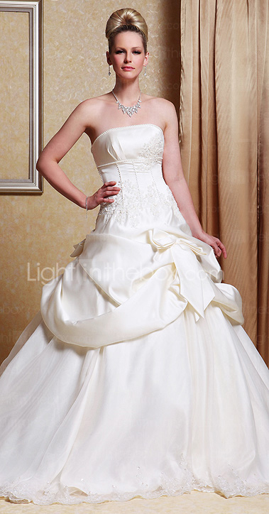 ORLANTHA - Kleid für die Braut aus Satin