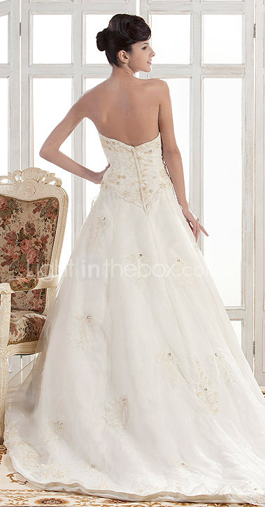 A-line Sweetheart Chapel Train Satin Wedding Dress 