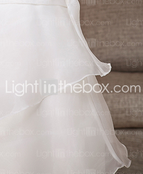 Sheath/Column Strapless Court Train Organza Wedding Dress