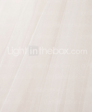 IRUNE - Kleid für die Braut aus Satin und Tüll
