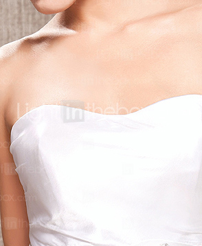 Trumpet/Mermaid Strapless Court Train Taffeta Wedding Dress 