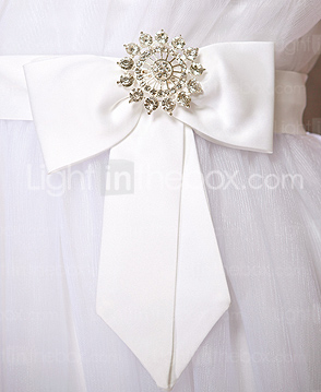 A-line Tulle Wedding Dress With Straps And Sweep/Brush Train 