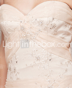  Trumpet/Mermaid Strapless Court Train Lace And Organza Wedding Dress