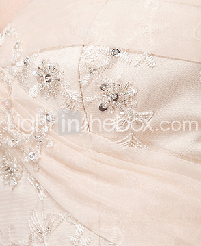  Trumpet/Mermaid Strapless Court Train Lace And Organza Wedding Dress