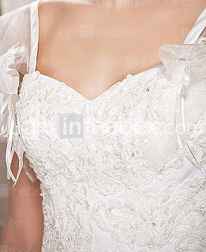 LIBORIA - Abito da Sposa in Pizzo e Tulle