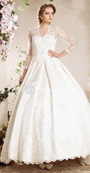 una línea de tren cariño capilla de encaje satinado vestido de novia inspirado en Kate Middleton