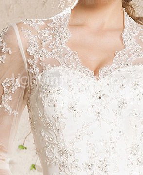 una línea de tren cariño capilla de encaje satinado vestido de novia inspirado en Kate Middleton
