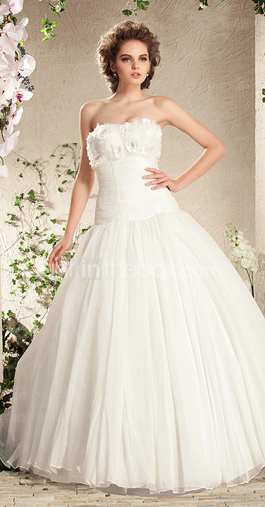Ball Gown Strapless Sweep/Brush Train Organza Wedding Dress