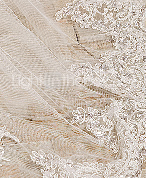 Trumpet/Mermaid High Neck Court Train Lace Tulle Wedding Dress 