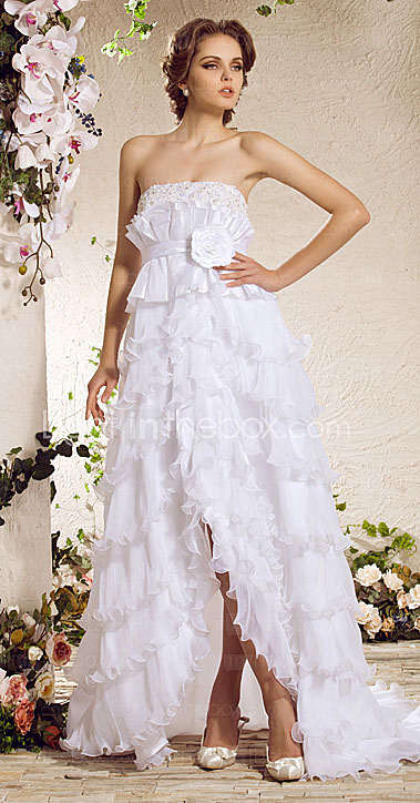 uma linha de trem tribunal strapless assimétrica organza vestido de capina