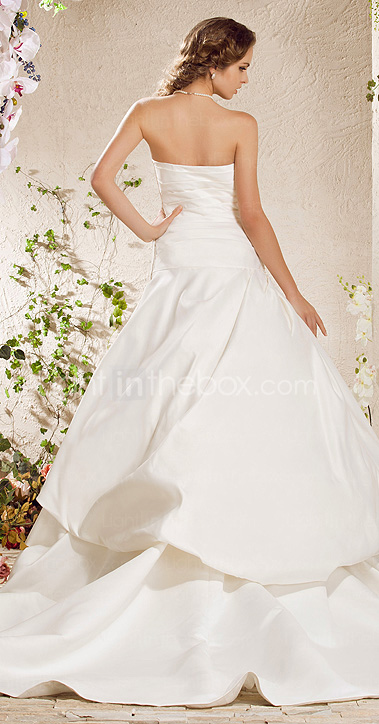 Ball Gown Strapless Court Train Satin Weeding Dress 