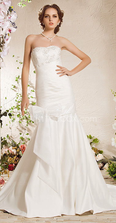 Trompete / Meerjungfrau strapless Kapelle Zug Satin Jäten Kleid