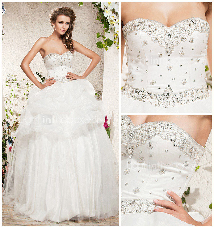 robe de bal sweetheart balayage / pinceau train satin robe de mariée en tulle
